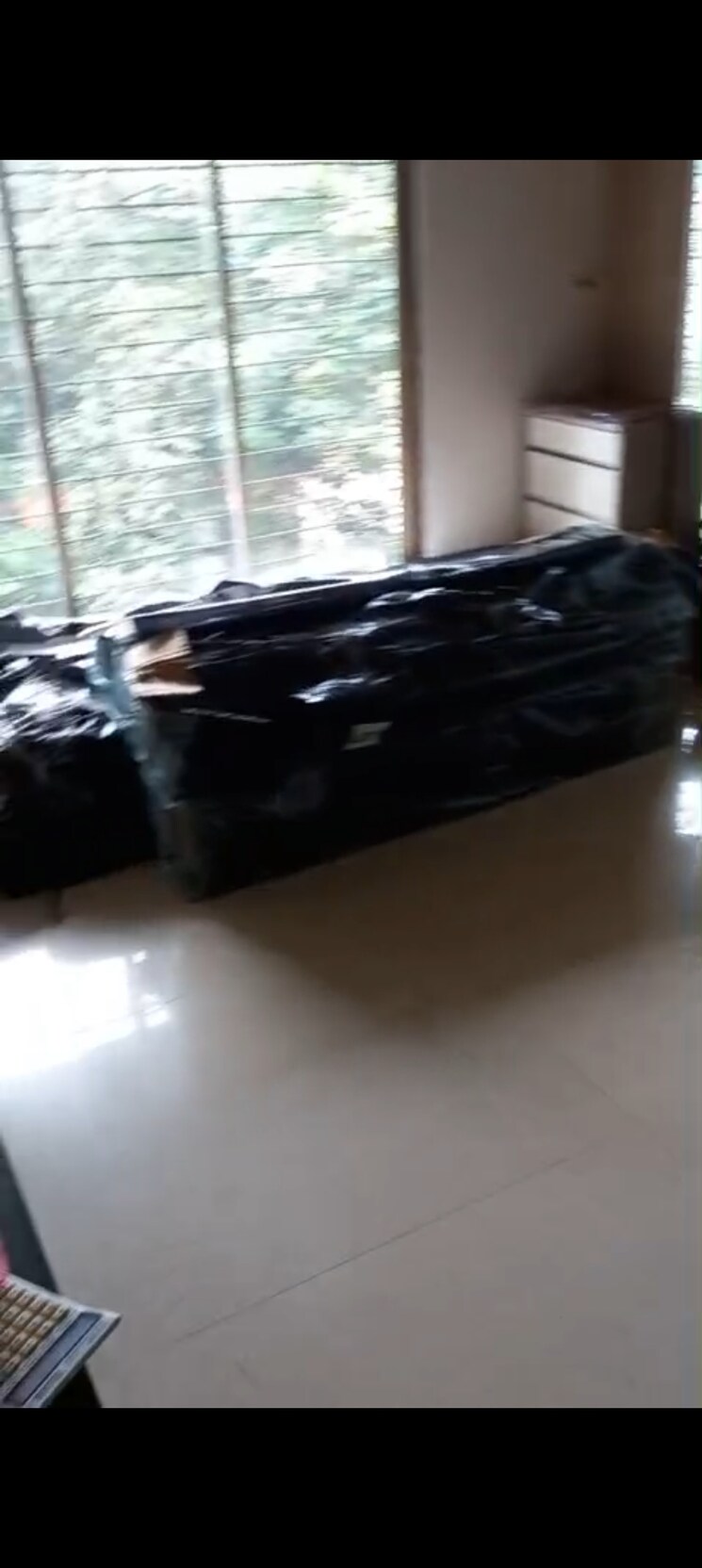  Parking, bindra-complex 3 Bedroom 1200 Sq.Ft. Apartment In Andheri East Mumbai 9243934