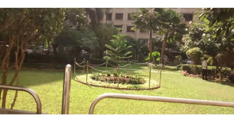 Garden, goyal-green-woods 2 Bedroom 950 Sq.Ft. Apartment In Andheri East Mumbai 9243941