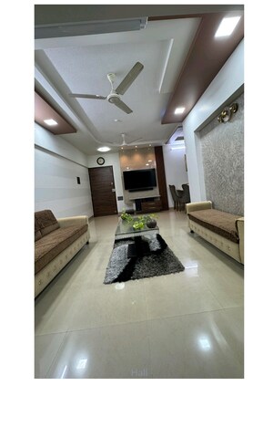 Parking in 2 BHK Apartment at Goyal Green Woods, Andheri East – for Rent