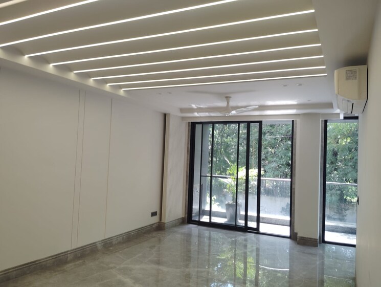 Room, sarvapriya vihar 3 Bedroom 2000 Sq.Ft. Builder Floor In Sarvapriya Vihar Delhi 9243943