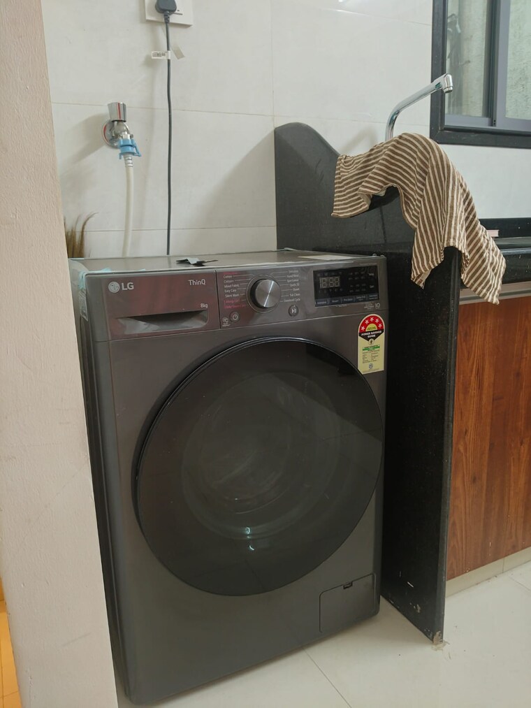 Bathroom, koregaon park 1 Bedroom 550 Sq.Ft. Apartment In Koregaon Park Pune 9243960