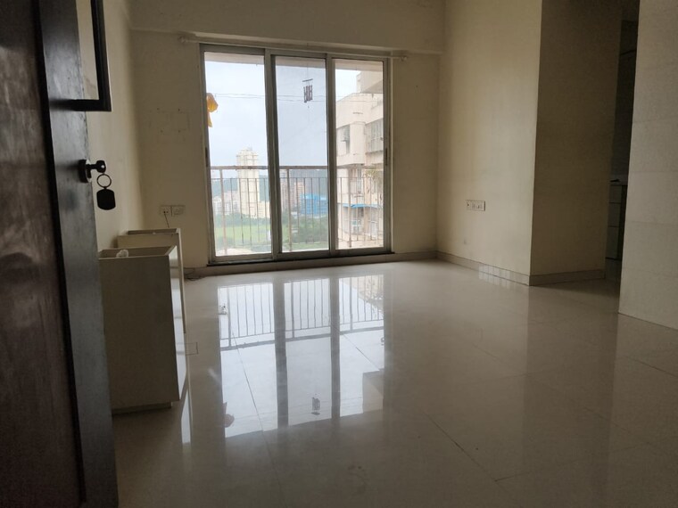Room, raunak-heights 1 Bedroom 405 Sq.Ft. Apartment In Ghodbunder Road Thane 9243963