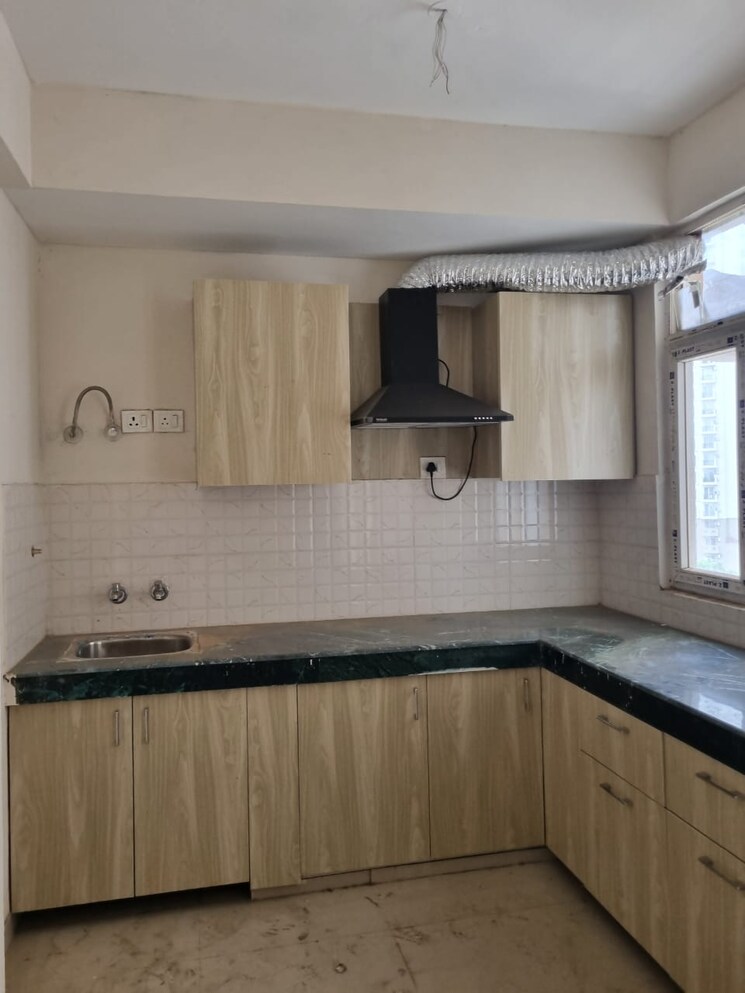 Kitchen, shree-vardhman-green-court 2 Bedroom 626 Sq.Ft. Apartment In Sector 90 Gurgaon 9243965