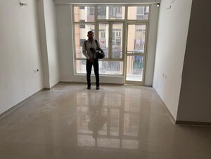 Room in 6+ BHK Independent House at Sector 55 – for Sale