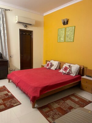 Bedroom in 6+ BHK Independent House at Sector 55 – for Sale