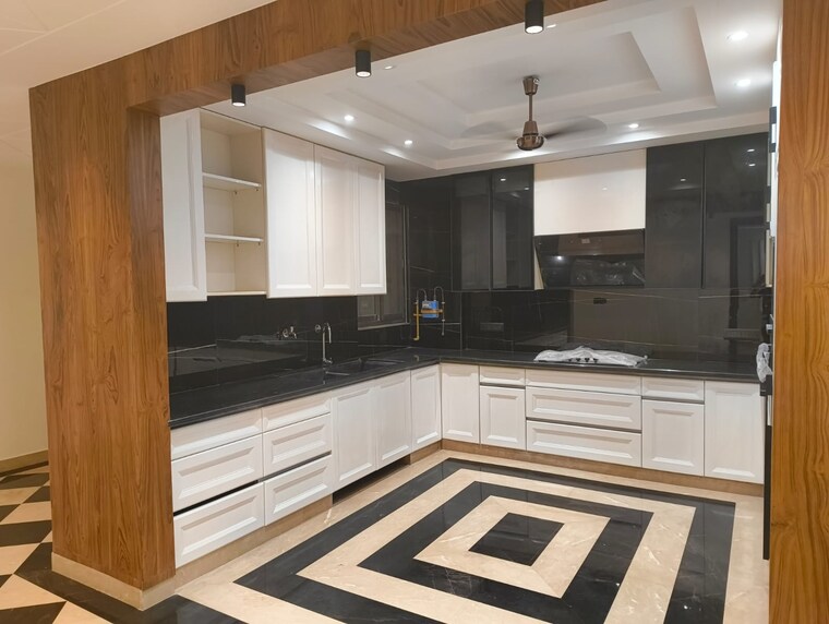 Master Bedroom, janakpuri 4 Bedroom 325 Sq.Yd. Builder Floor In Janakpuri Delhi 9244046