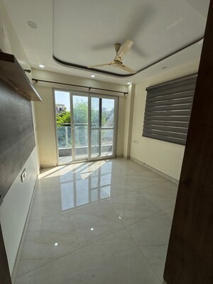 Master Bedroom in 2 BHK Apartment at Jahaz Apartments, Paschim Vihar – for Rent