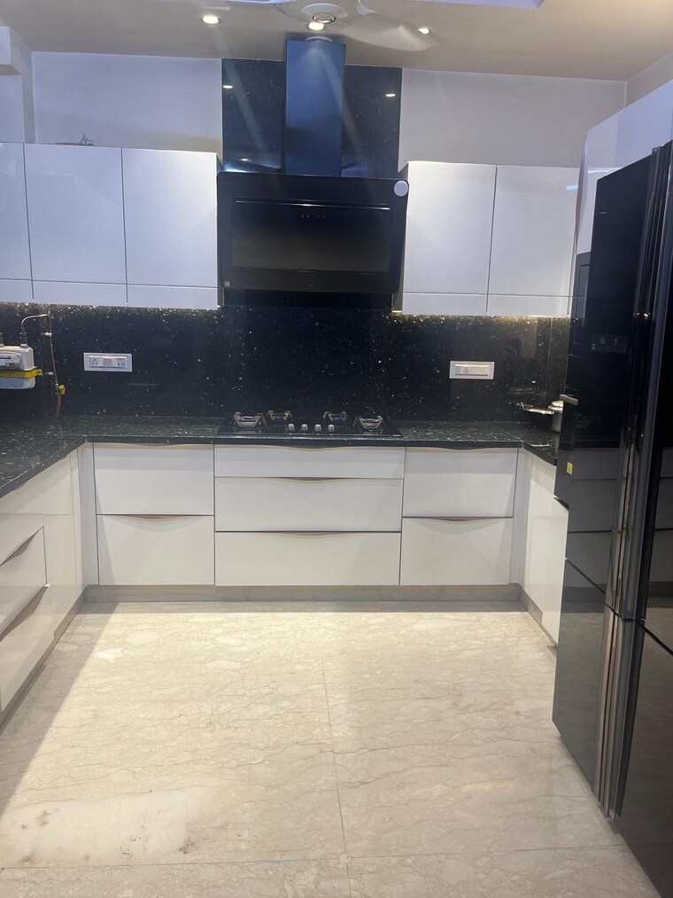 Kitchen, vikas puri 3 Bedroom 125 Sq.Yd. Builder Floor In Vikas Puri Delhi 9244054