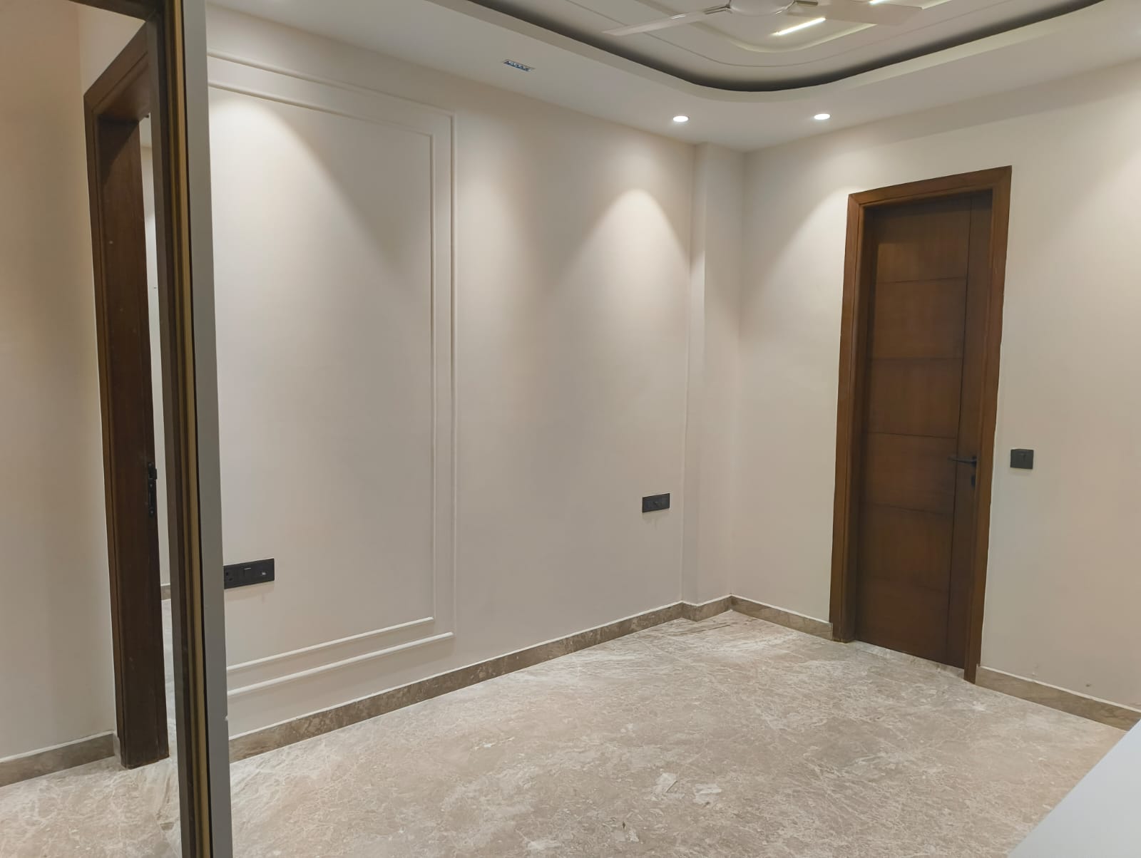 3 BHK Builder Floor For Sale in Vikas Puri