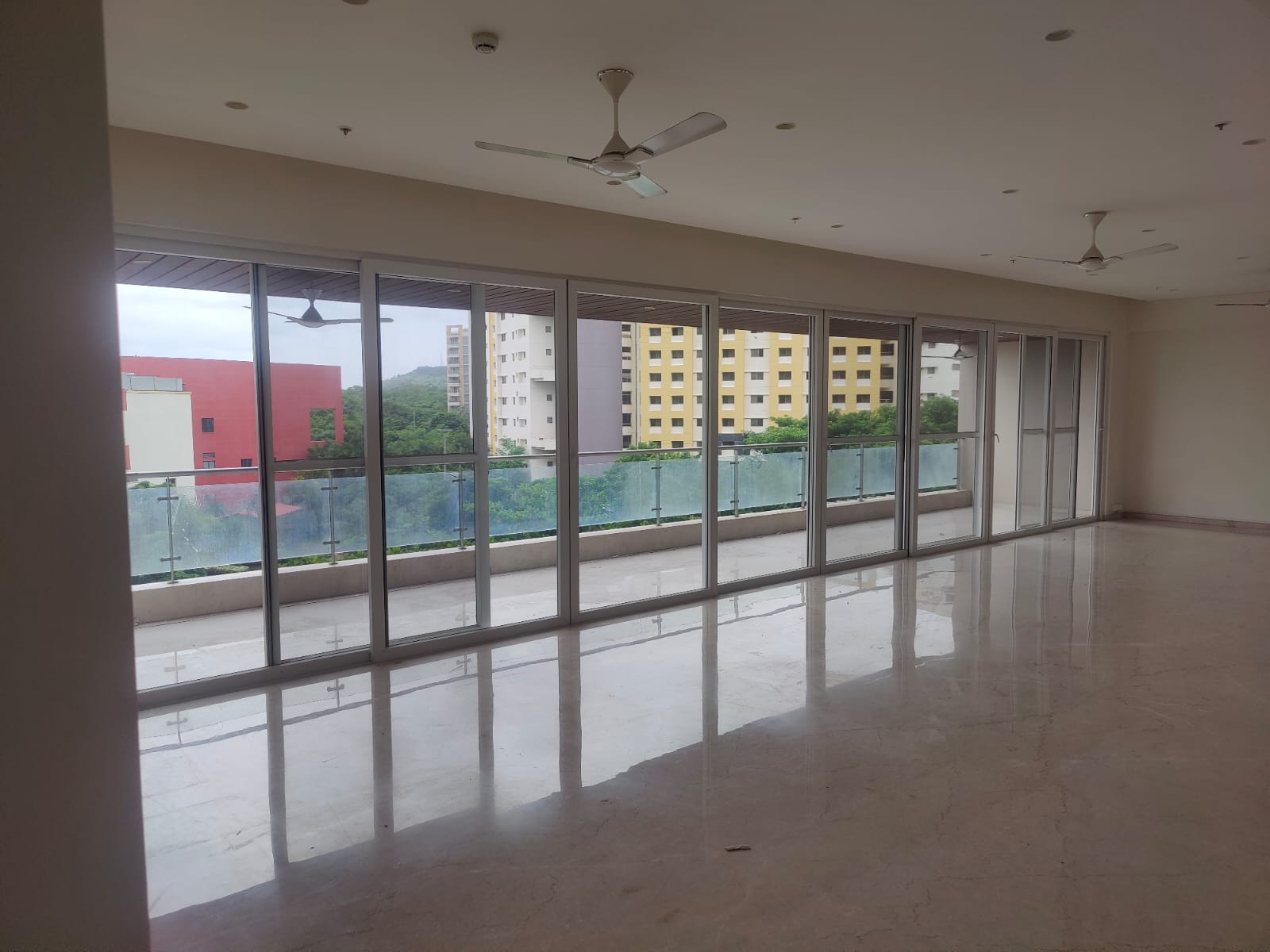 4 BHK Apartment For Rent in Amar Landmark
