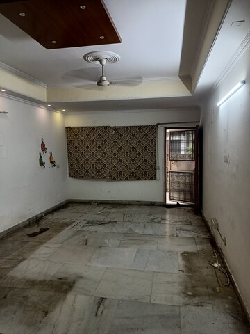 Building Lobby in 2 BHK Apartment at Windsor and Nova Society, Ahinsa Khand 2 – for Rent