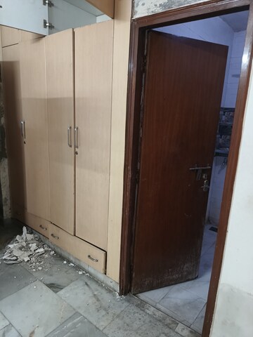 Furnished Amenities in 2 BHK Apartment at Windsor and Nova Society, Ahinsa Khand 2 – for Rent