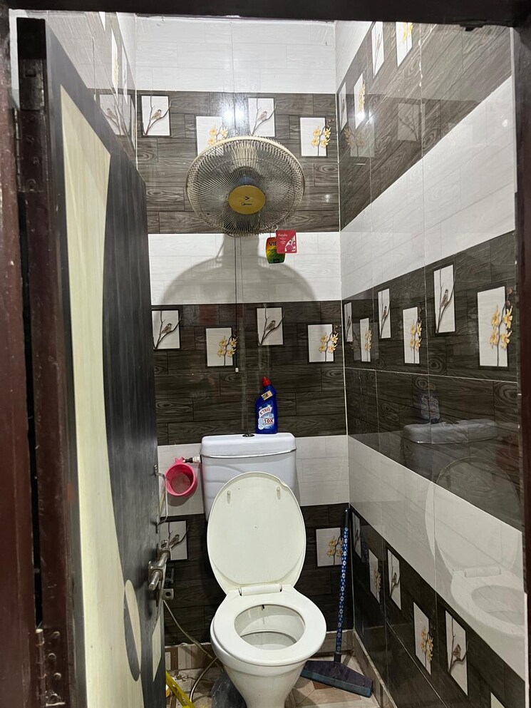 Bathroom, rwa-indraprastha-apartments 2 Bedroom 450 Sq.Ft. Builder Floor In Burari Delhi 9244089