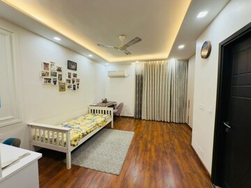 Bedroom in 4 BHK Villa at Mapsko Royale Ville, Sector 82 – for Rent