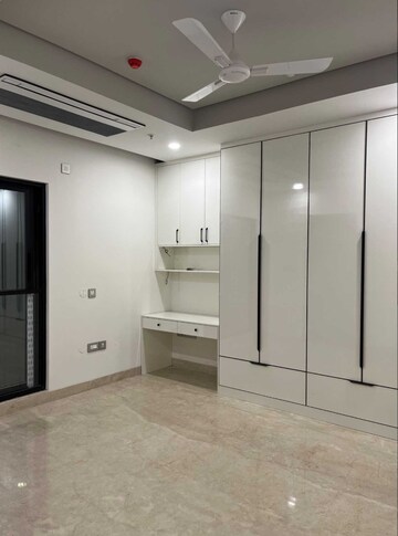 Room in 3 BHK Apartment at Aparna One, Shaikpet – for Rent