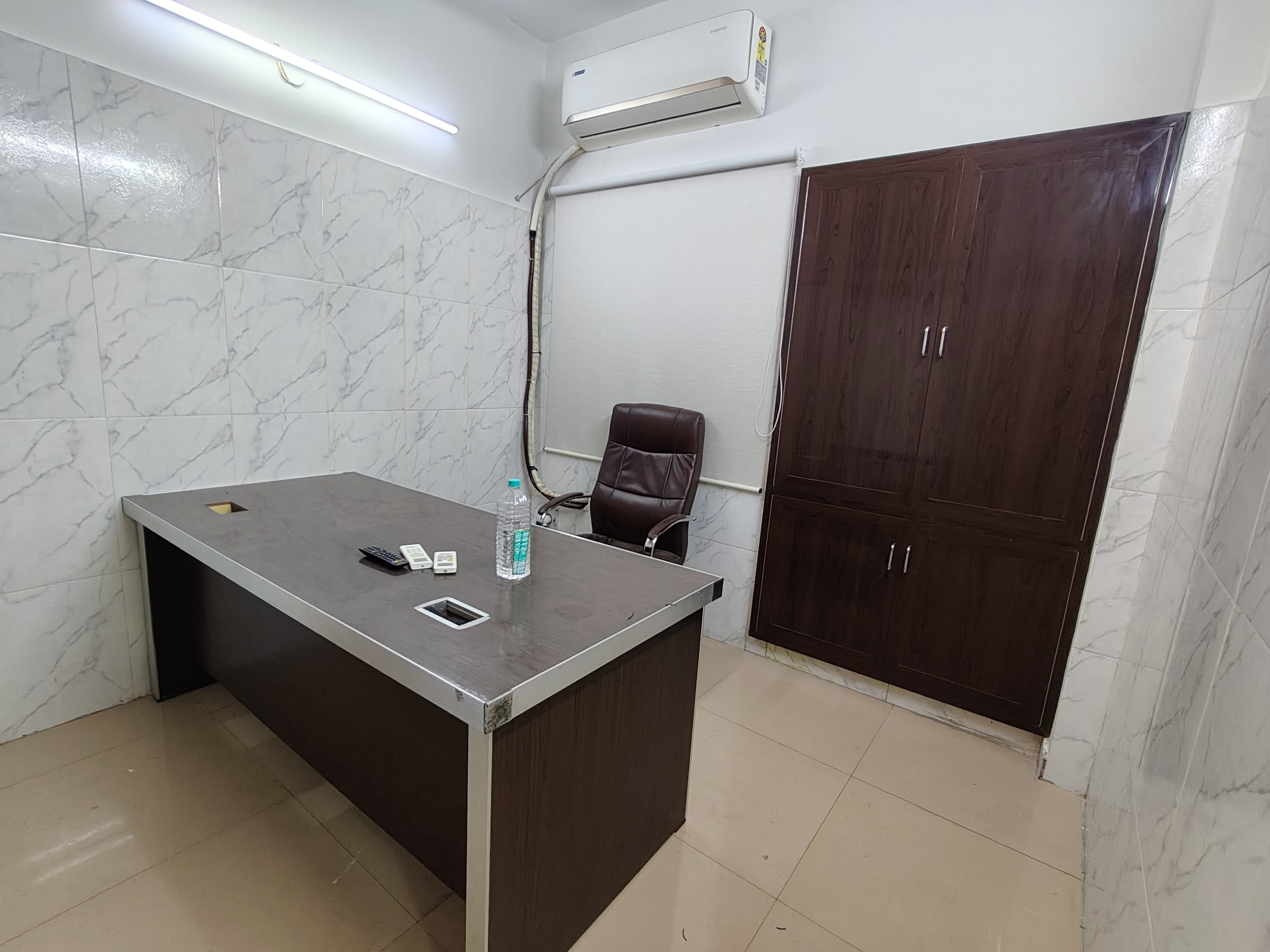 Office Space in IT/SEZ For Rent in Furnished Office