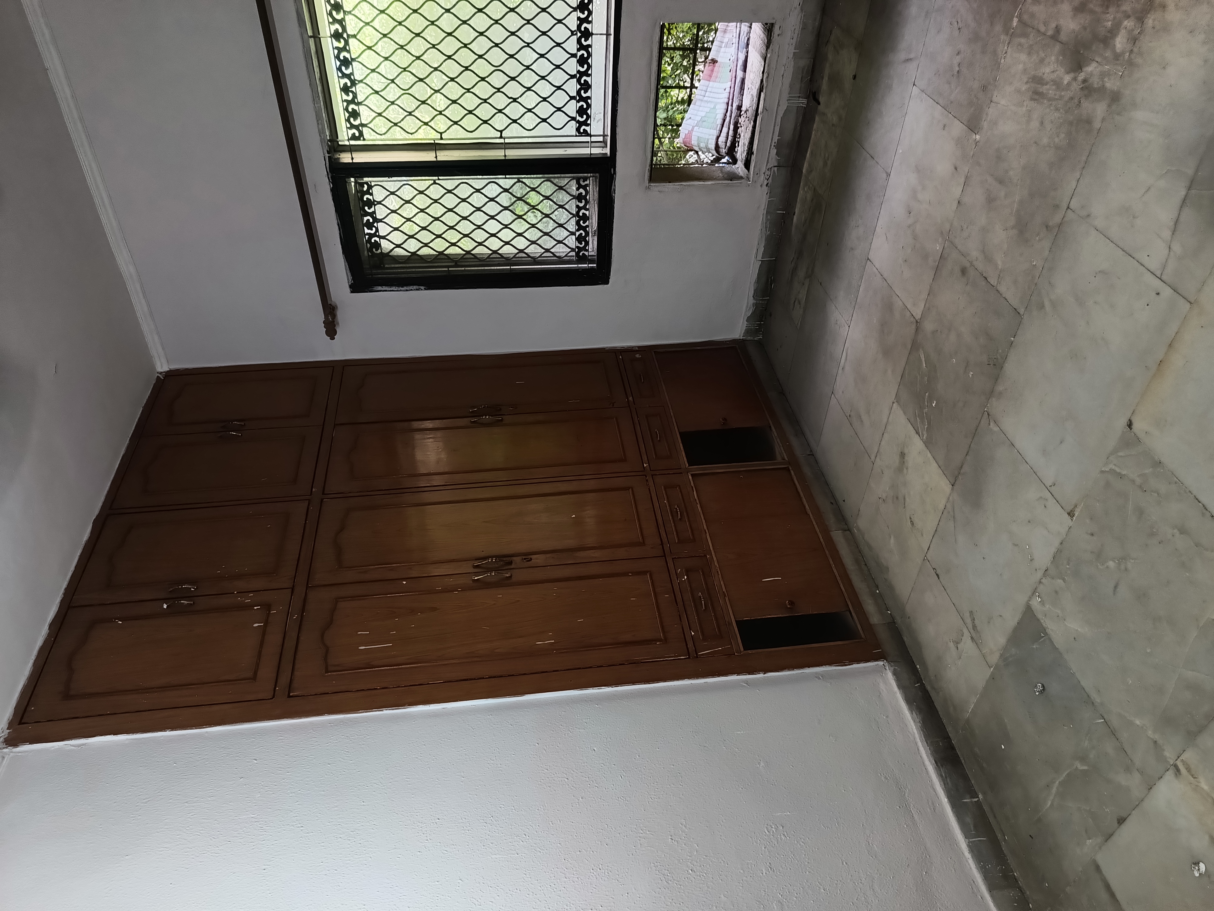 2 BHK Apartment For Sale in Windsor and Nova Society