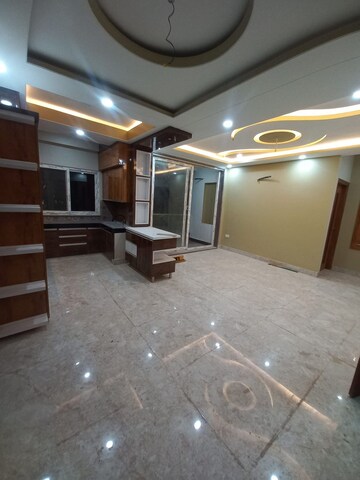 Living Room in 3 BHK Builder Floor at Sector 5 – for Rent