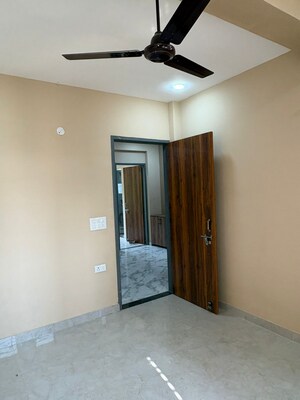 Room in 2 BHK Builder Floor at Sector 23a – for Rent