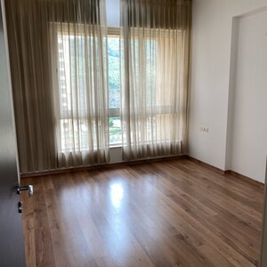 Study Room in 3.5 BHK Apartment at Powai – for Rent