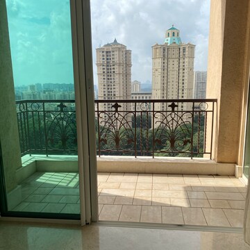 Balcony in 3.5 BHK Apartment at Powai – for Rent