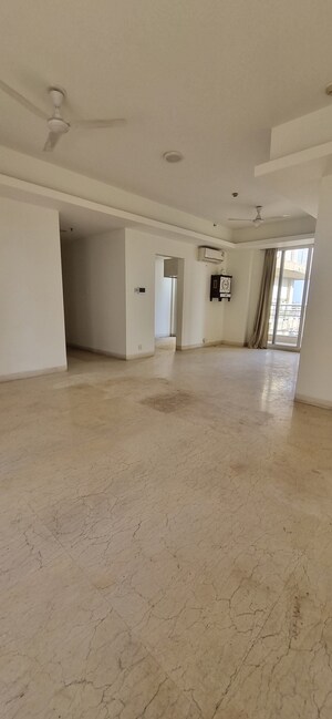 Furnished Amenities in 4 BHK Penthouse at Sai Kunj New Palam  vihar, New Palam Vihar Phase 3 – for Sale