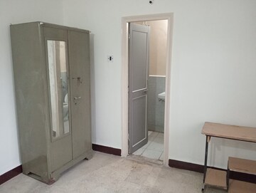 Room in 2 BHK Apartment at Konark Vihar, Satara Road – for Rent