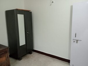 Room in 2 BHK Apartment at Konark Vihar, Satara Road – for Rent