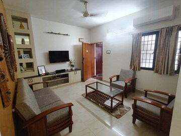 Living Room in 3 BHK Apartment at Nandambakkam – for Rent