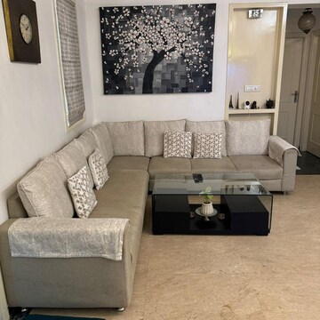 Living Room in 2 BHK Apartment at Powai – for Rent