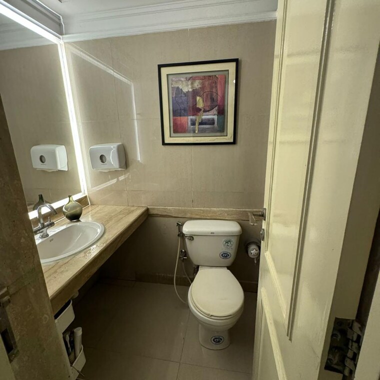 Bathroom, powai 2 Bedroom 700 Sq.Ft. Apartment In Powai Mumbai 9244214
