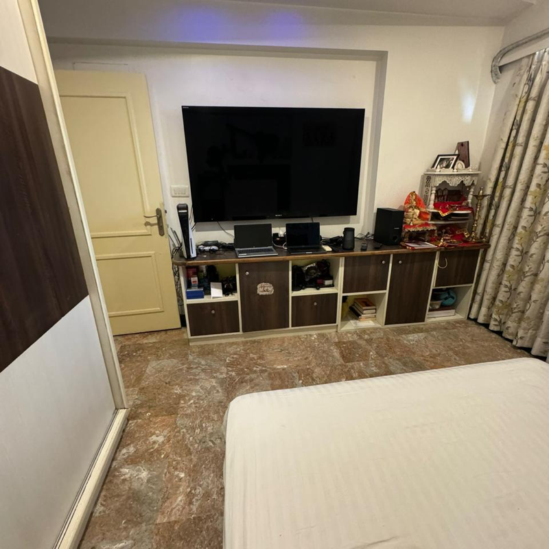 2 BHK + Extra Room Apartment For Rent in Hiranan Gardens Avalon po