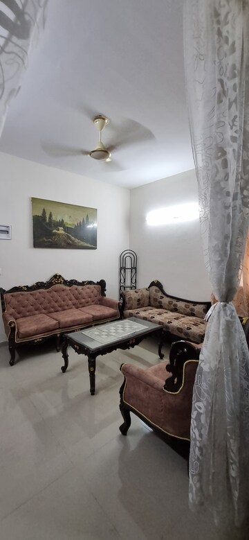 2 BHK Apartment For Rent in Pareena Om Apartments, Sector 112