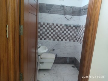 Bathroom in 2 BHK Apartment at Sector 15 – for Rent