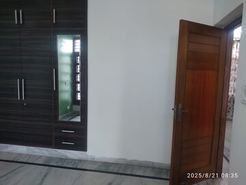 Bedroom in 2 BHK Apartment at Sector 15 – for Rent