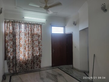 Bedroom in 2 BHK Apartment at Sector 15 – for Rent