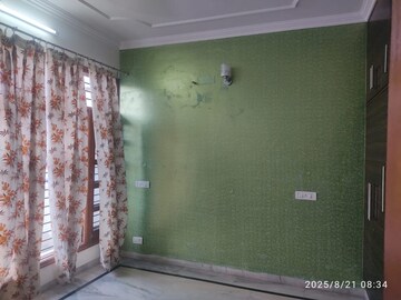 Bedroom in 2 BHK Apartment at Sector 15 – for Rent