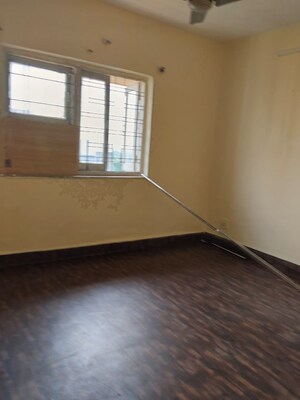 Room in 1 BHK Apartment at La Chapelle Apartment, Malad West – for Rent