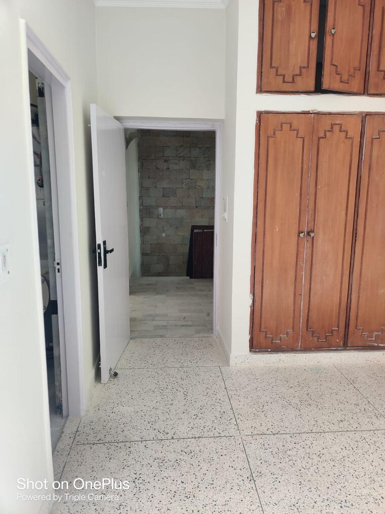 undefined, dlf-the-carlton-estate 3 Bedroom 1343 Sq.Ft. Apartment In Dlf Phase V Gurgaon 9244389