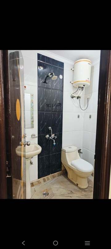 Bathroom in 1 BHK Builder Floor at Saket – for Rent