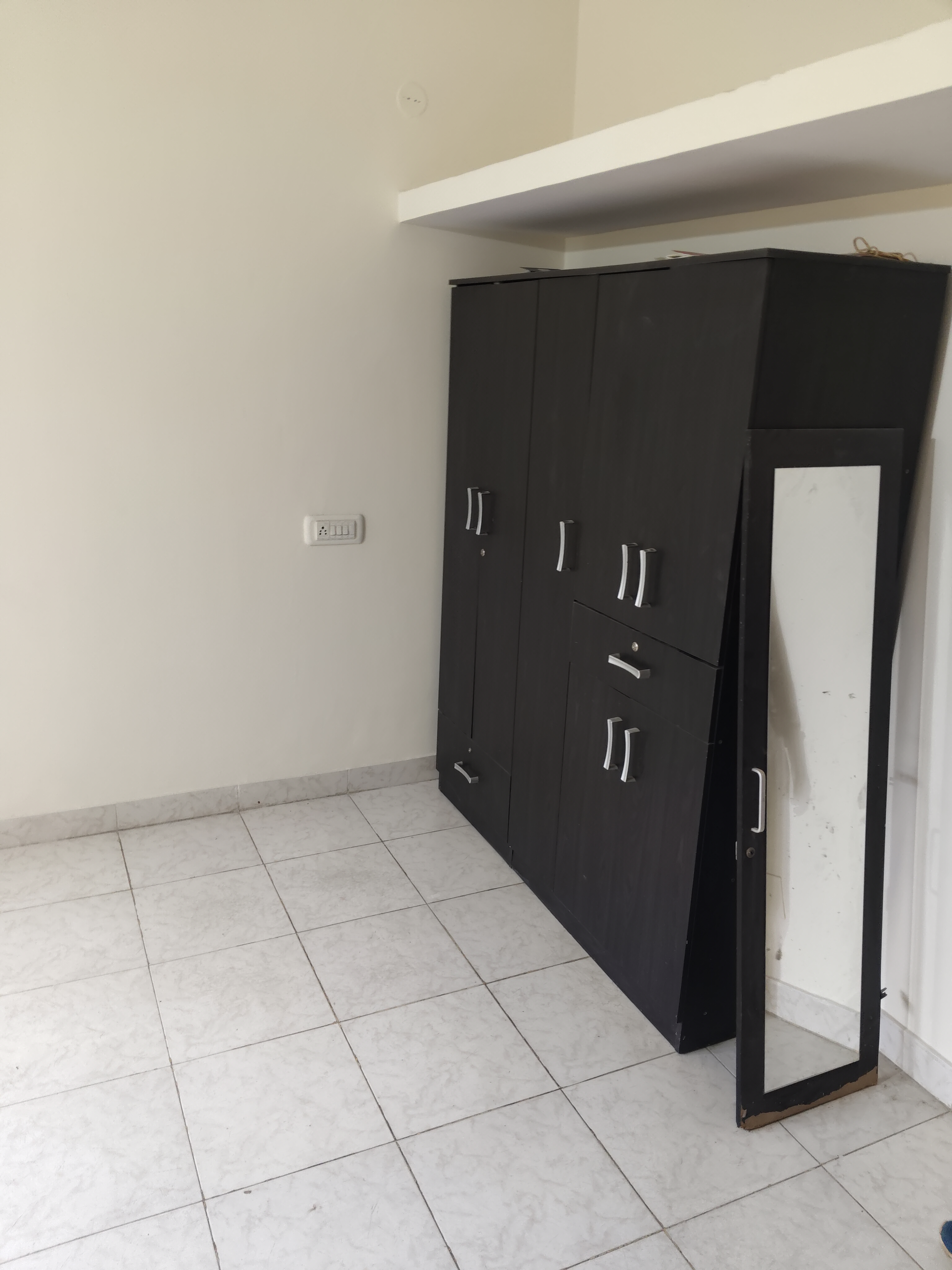 2 BHK + Pooja Room Apartment For Rent in Srinivasa Enclave Bellandur