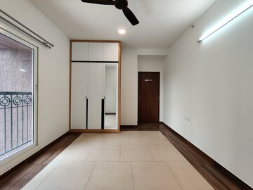 Room in 4 BHK Apartment at Sobha Windsor, Whitefield – for Rent
