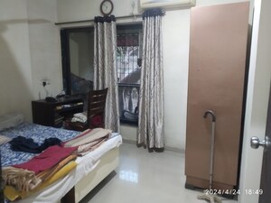 Living Room in 2 BHK Apartment at Mulund East – for Rent