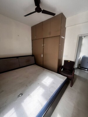 Room in 1 RK Builder Floor at Ansal Sushant Lok I, Sector 43 – for Rent