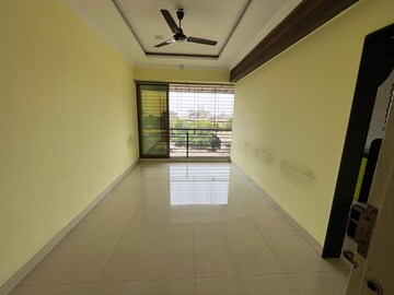 Room in 1 BHK Apartment at Thane East – for Sale