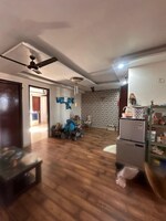 4 BHK + Pooja Room,Servant Room,Study Room,Extra Room 400 Sq.Yd. Builder Floor in Green Fields Colony