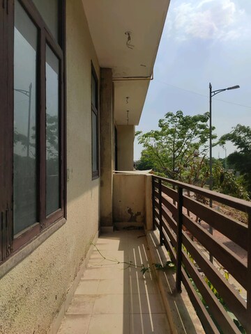 Balcony in 3 BHK Builder Floor at Aditya White Cottage, Dasna – for Rent