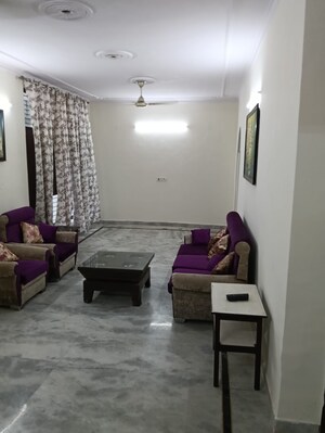 3 BHK Builder Floor For Rent in Green Fields Colony