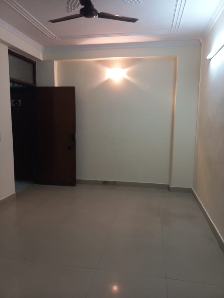Room, ignou road 1 Bedroom 450 Sq.Ft. Builder Floor In Ignou Road Delhi 9244594