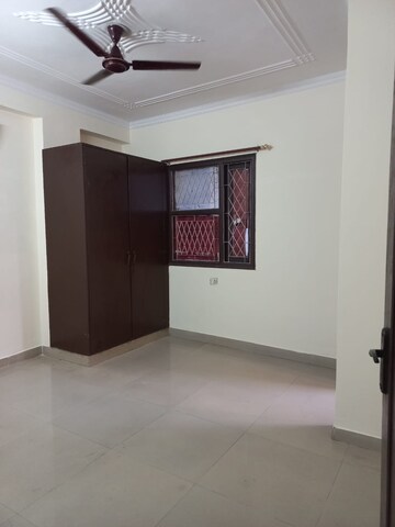 1 BHK Builder Floor For Rent in Ignou Road